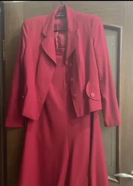 Продам женский деловой костюм Ellen Kloss - Одежда в Чита