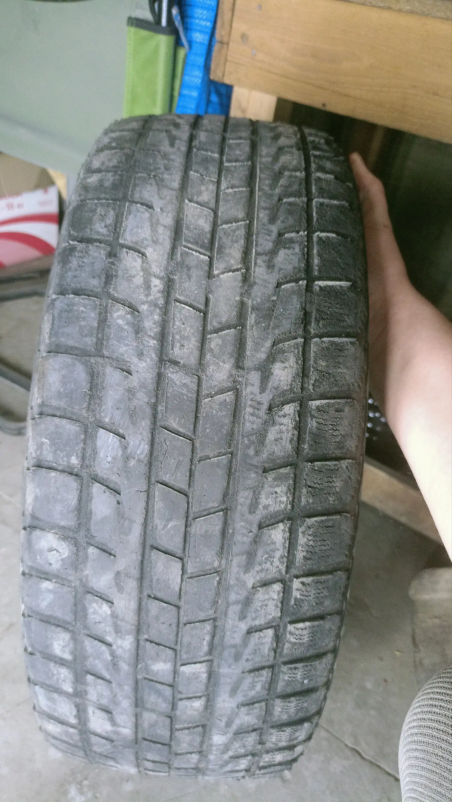 Продажа зимних шин - Шины и диски (Авто) в Чита