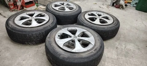 Колеса в сборе 195/65R15 для Toyota Prius 2013 - Грузовики и спецтехника в Чита
