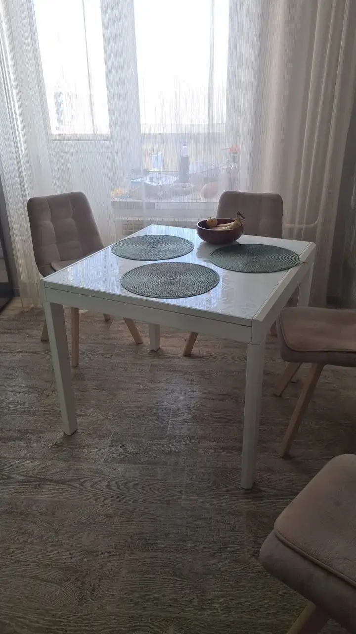 Продам стеклянный раздвижной стол - Мебель (Для дома и дачи) в Чита