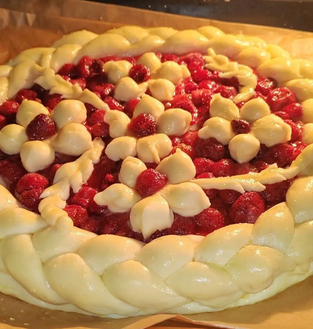 Пироги сдобные к 8 марта - Барахолка в Чита