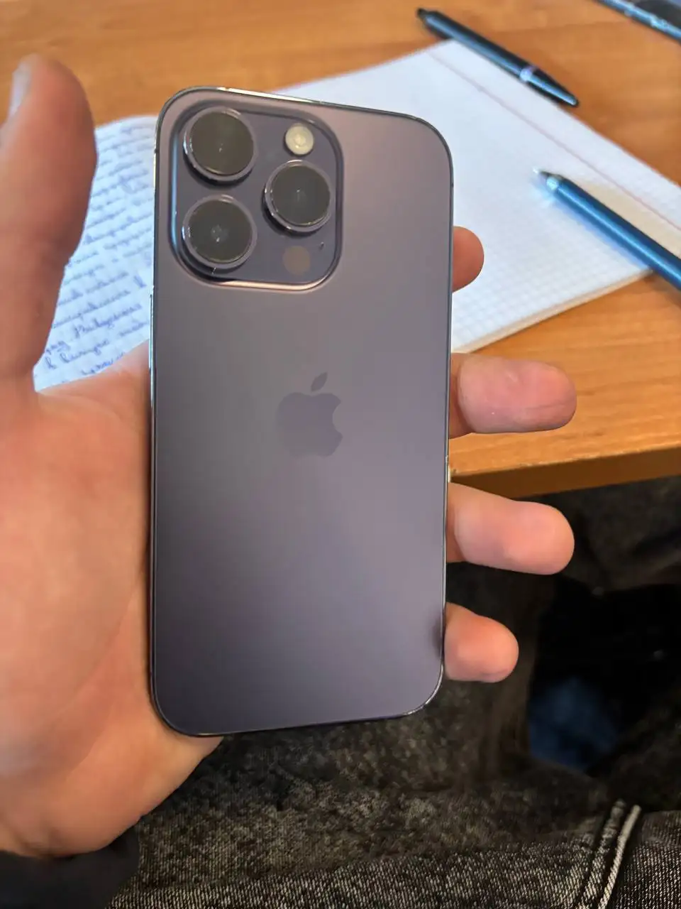 Продажа iPhone 11 и iPhone 14 Pro - Смартфоны (Электроника) в Чита