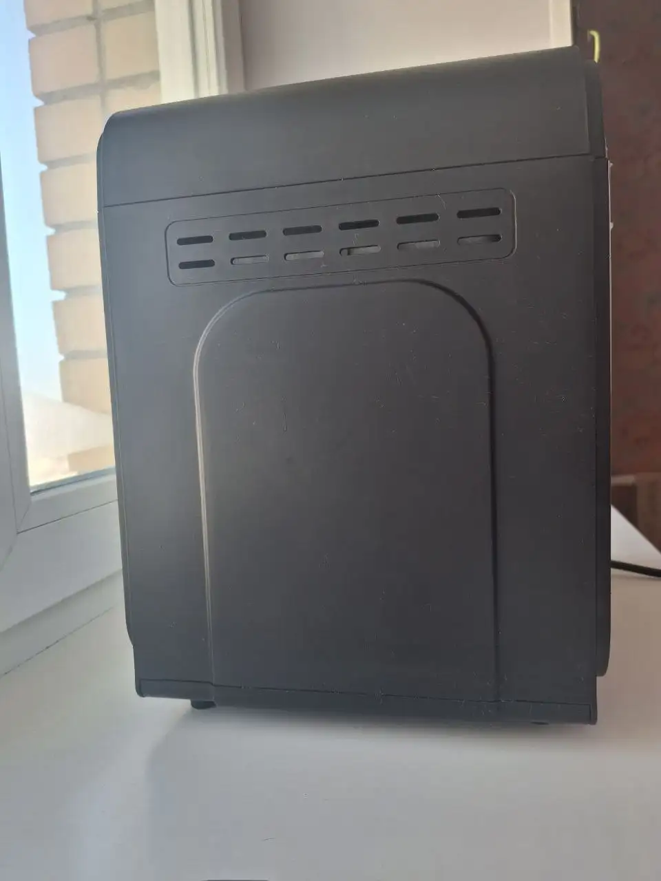 Продам хлебопечку Gorenje с небольшим дефектом корпуса - Кухонная техника (Барахолка) в Чита