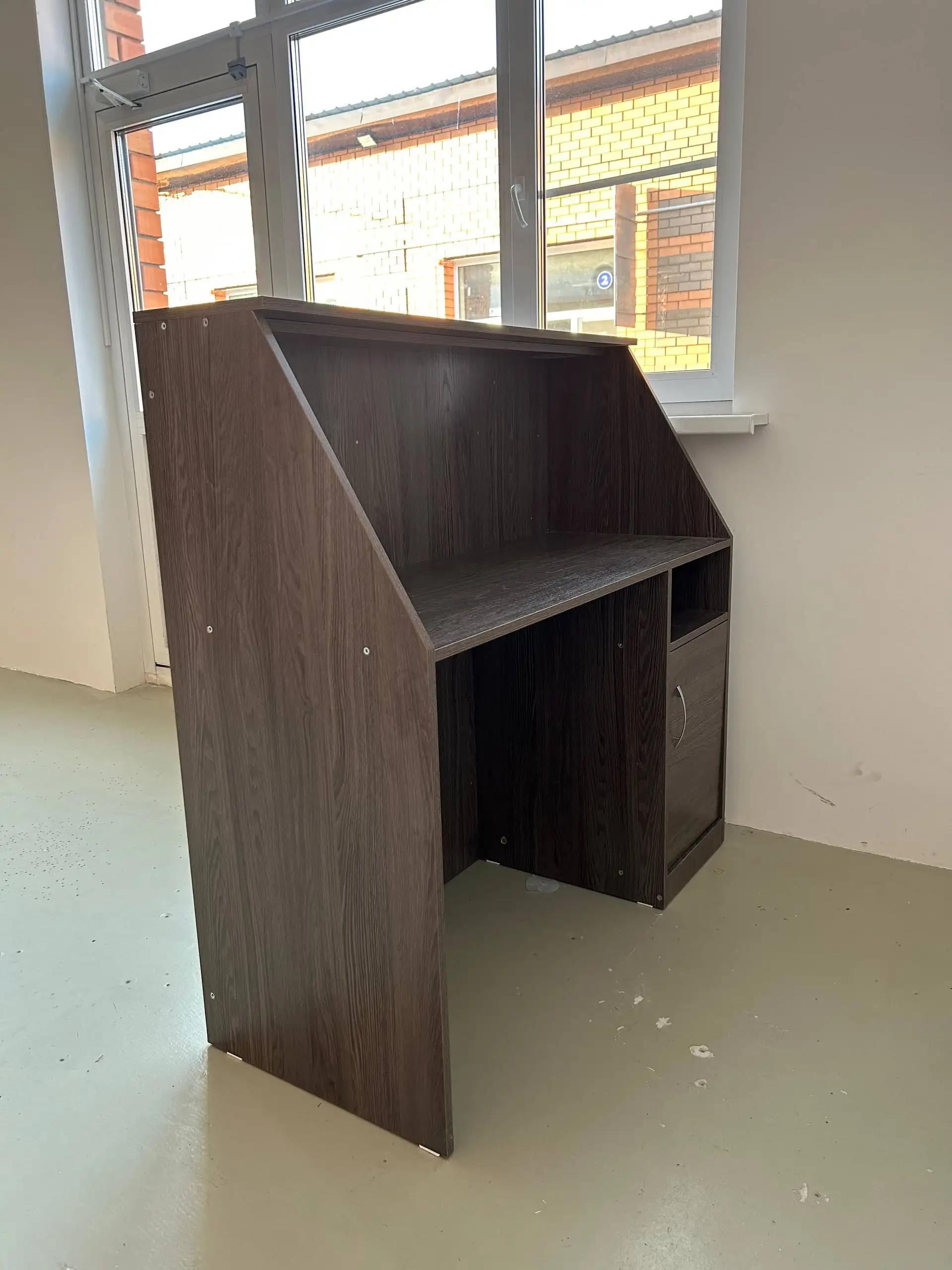 Продажа нового ресепшена и примерочных - Барахолка в Чита