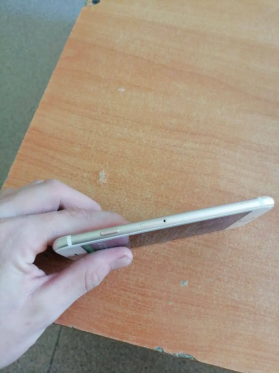 Обмен iPhone 6s на более новую модель - Смартфоны и телефоны (Электроника) в Чита