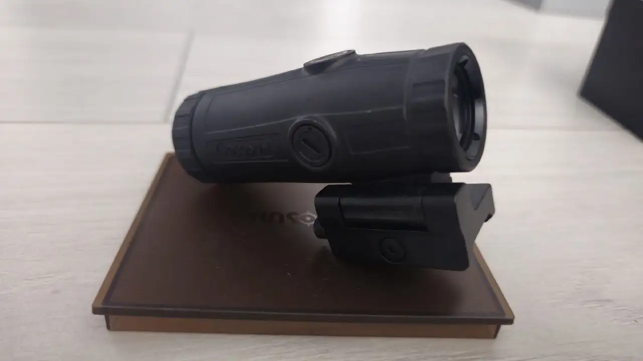 Продам коллиматорный прицел Holosun с магнифером - Охота и рыбалка (Хобби и отдых) в Чита