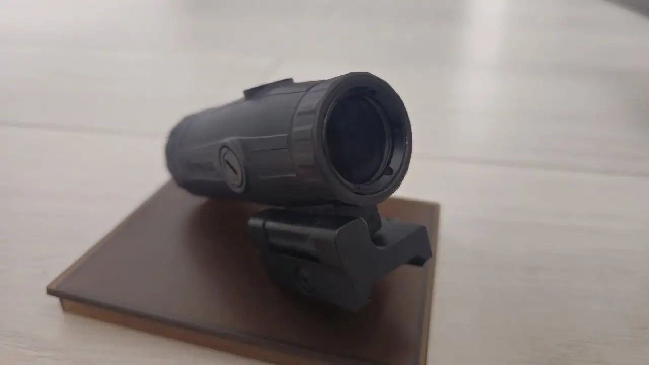 Продам коллиматорный прицел Holosun с магнифером - Охота и рыбалка (Хобби и отдых) в Чита