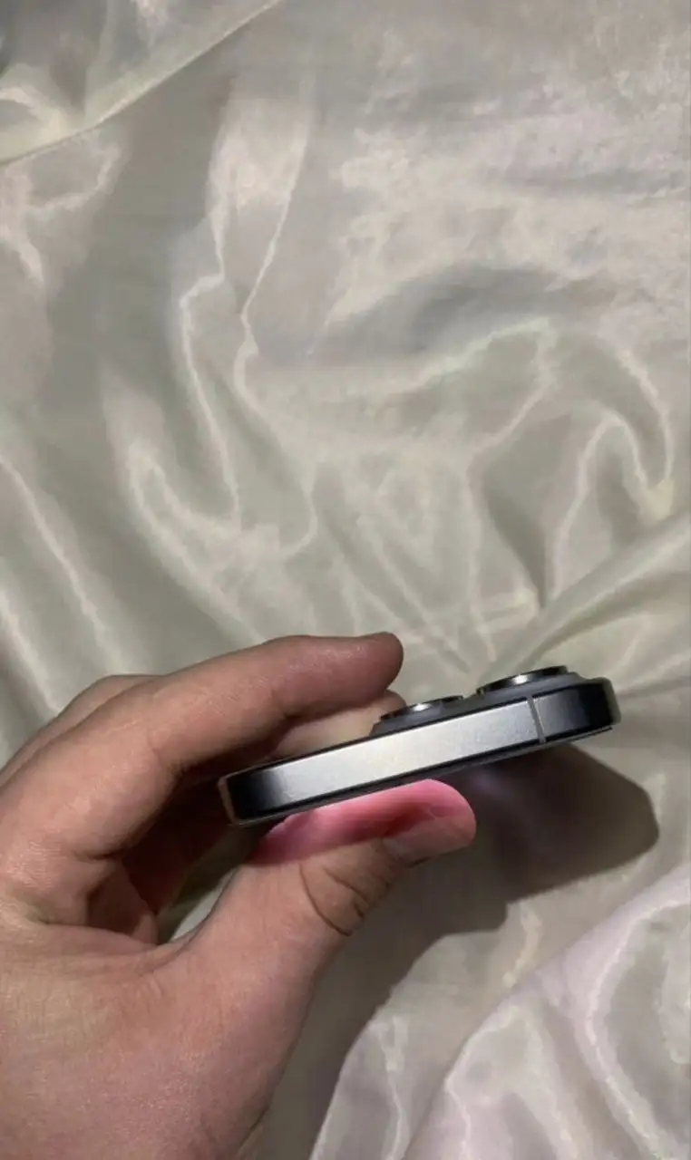 Продам iPhone 15 Pro 128ГБ Natural Titanium - Смартфоны (Электроника) в Чита