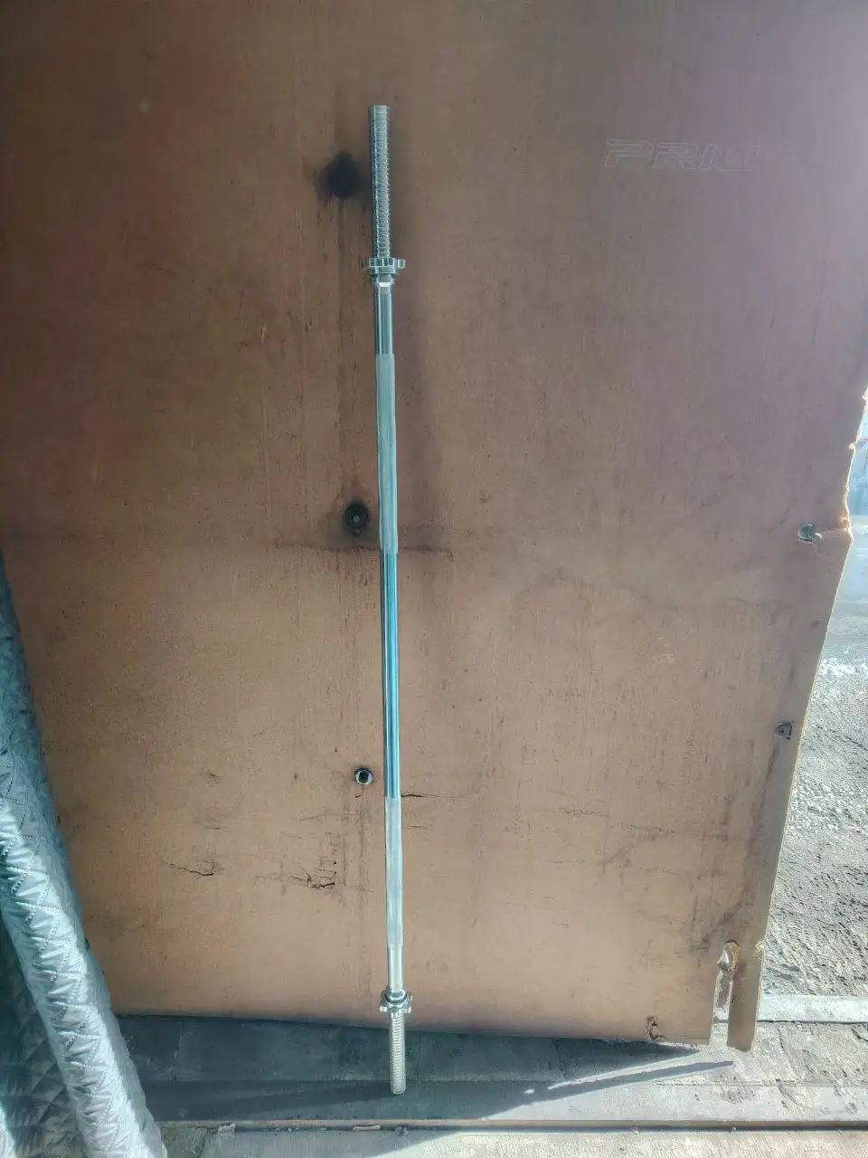 Продам новый гриф для штанги 10 кг - Спортивный инвентарь (Хобби и отдых) в Чита