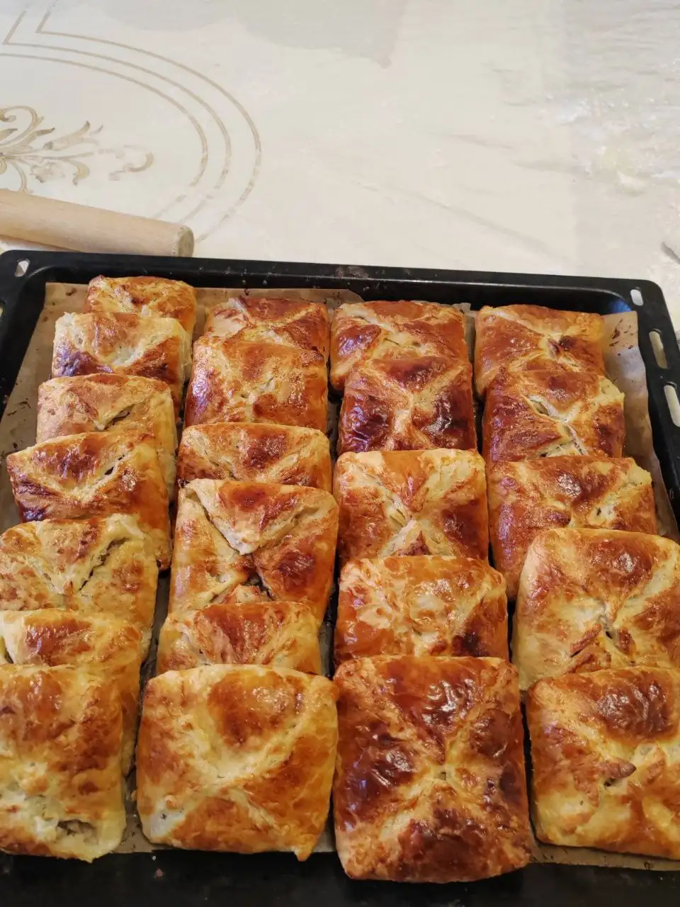 Пироги, слойки и беляши с начинкой - Продукты питания (Барахолка) в Чита