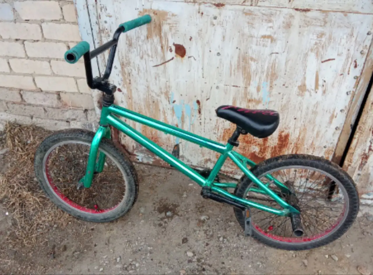Продам BMX велосипед с новыми деталями - Велосипеды (Хобби и отдых) в Чита