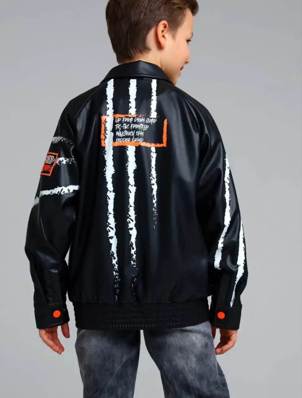 Куртка бу 158 на мальчика - Детская одежда (Одежда) в Чита