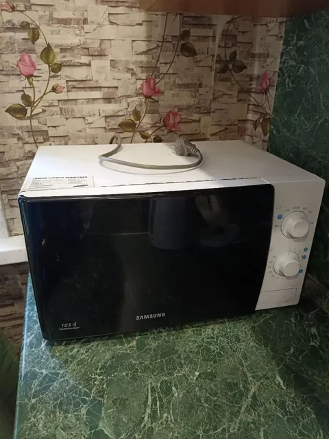 Продам микроволновку б/у - Мангалы и грили в Чита