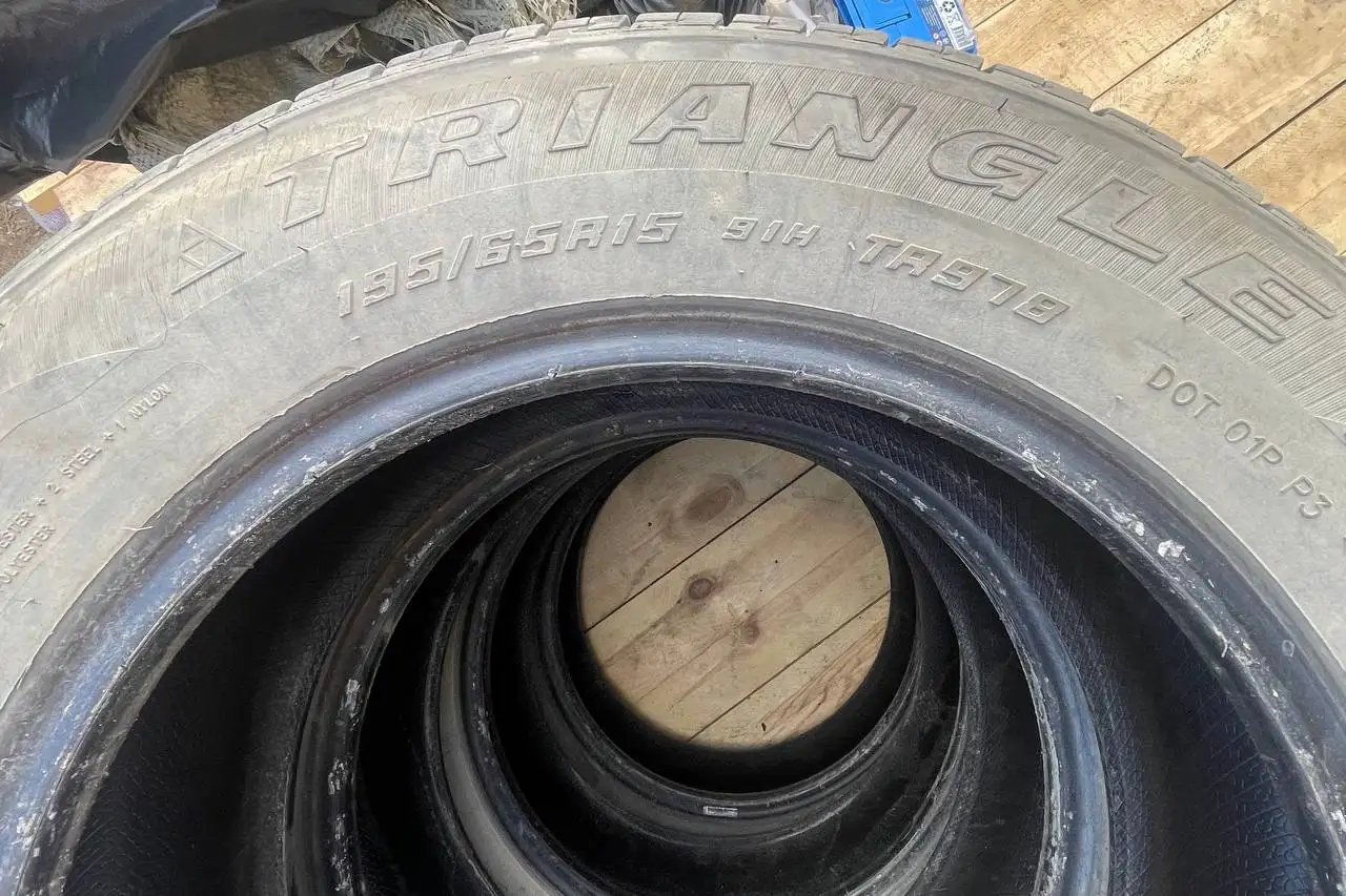 Продам летнюю резину 195/65 R15 - Шины и диски (Авто) в Чита