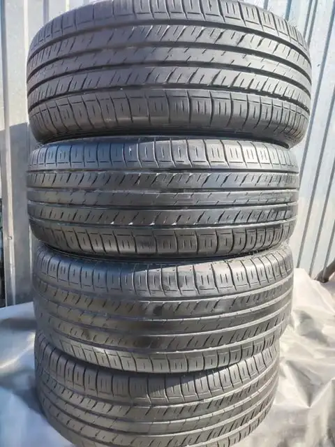 Продам летние шины Dunlop 215/60 R16 2022г - Шины и диски (Авто) в Чита