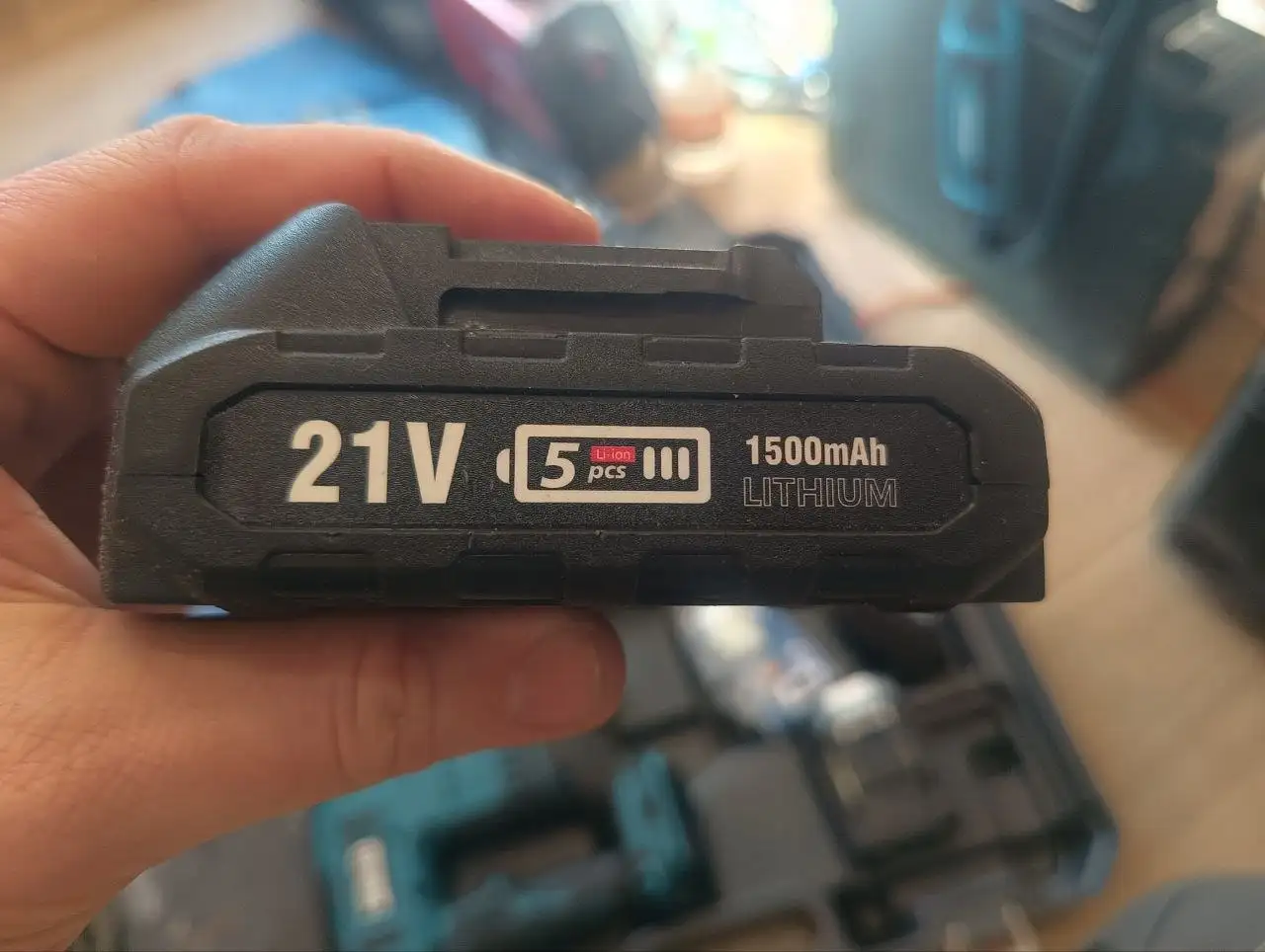 Продам акум найлер - Запчасти в Чита