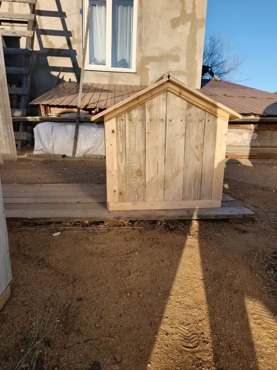 Будка для маленькой собаки - Барахолка в Чита