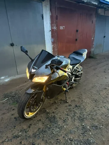 Honda CBR600RR 300км без документов - Легковые автомобили в Чита