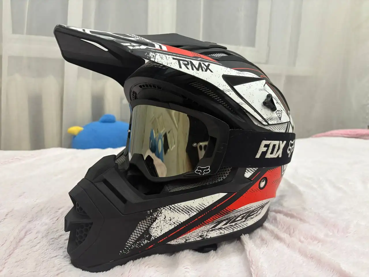 Продаю мотоциклетный шлем с аксессуарами - Хобби и отдых в Чита