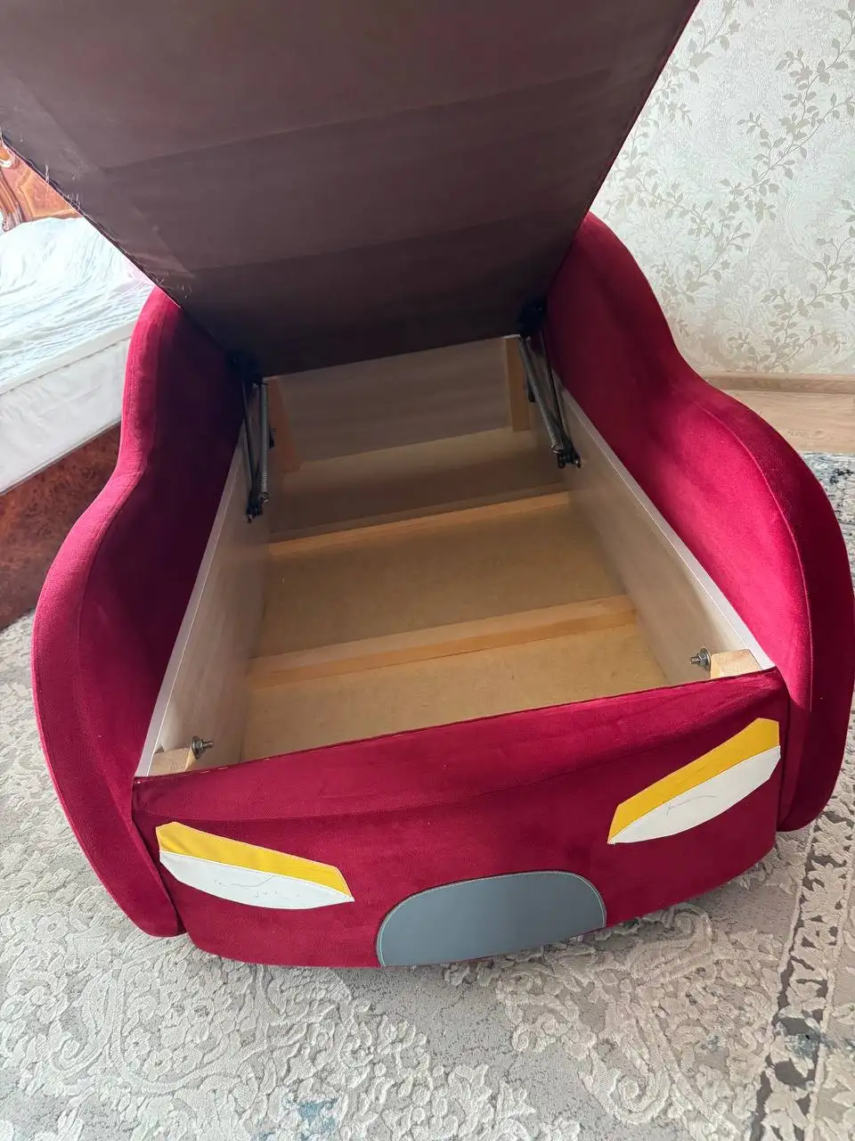 Детский диван-кровать, кресло-диван, подставка для цветов - Мебель (Для дома и дачи) в Чита