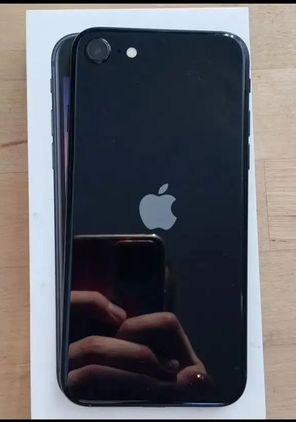 iPhone 12 и iPhone SE 2022 - Смартфоны (Электроника) в Чита