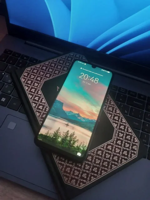 Продам смартфон Honor 10 lite - Телефоны в Чита