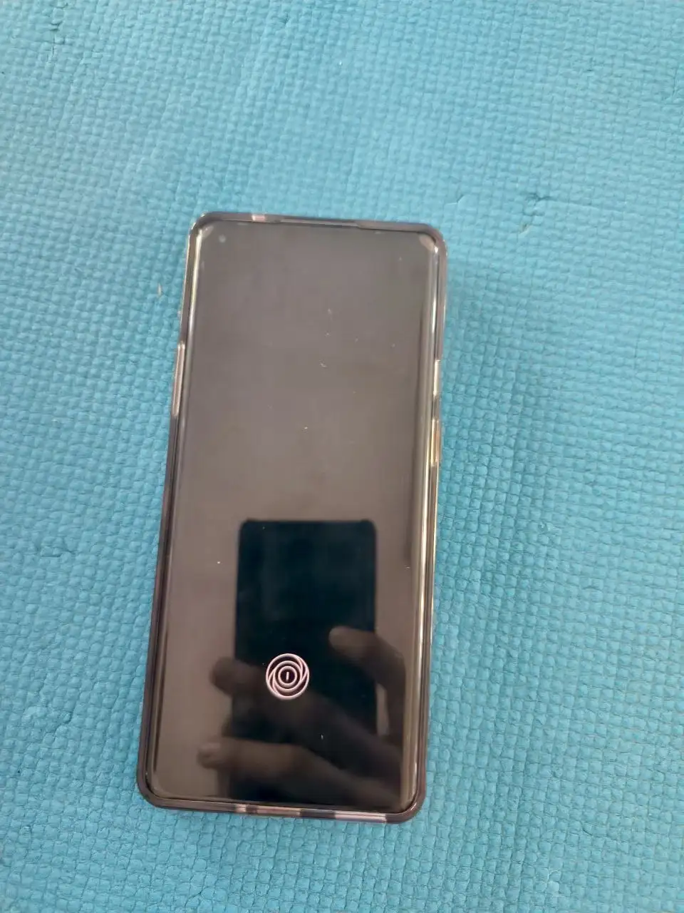 Продам iPhone 11 и OnePlus 8 Pro - Мобильные телефоны (Электроника) в Чита