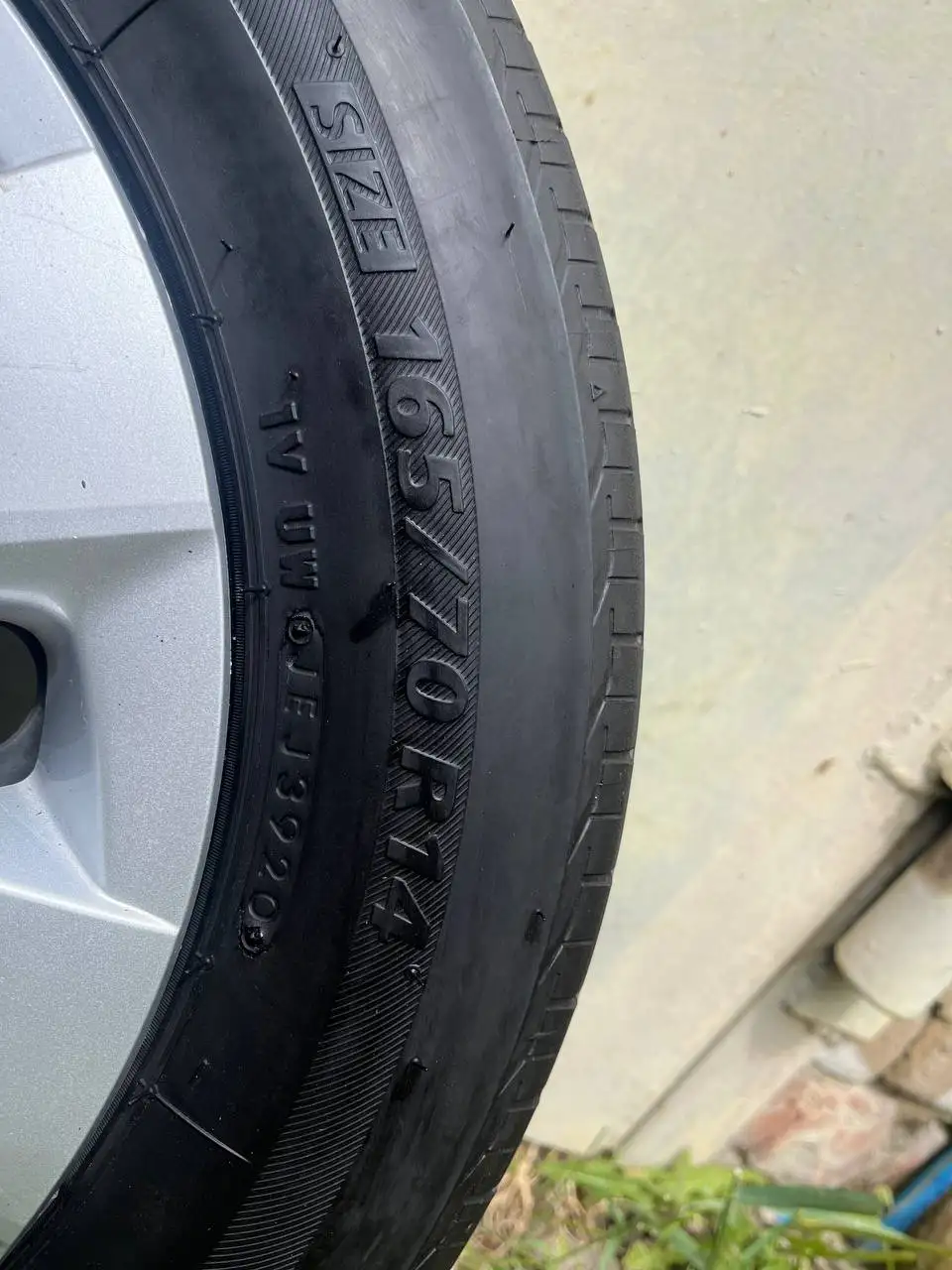 Колеса R14, Резина 225/55/19 и 225/65/17 - Шины и диски (Авто) в Чита