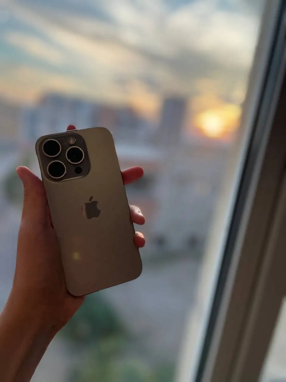 Обмен iPhone 15 Pro 256GB на Android - Смартфоны и гаджеты (Электроника) в Чита