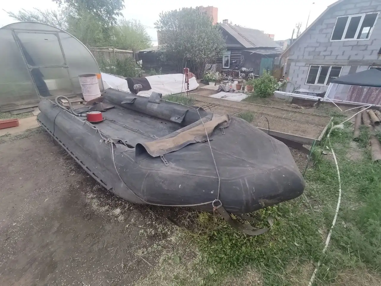 Продам надувную лодку - Лодки и водный транспорт (Хобби и отдых) в Чита