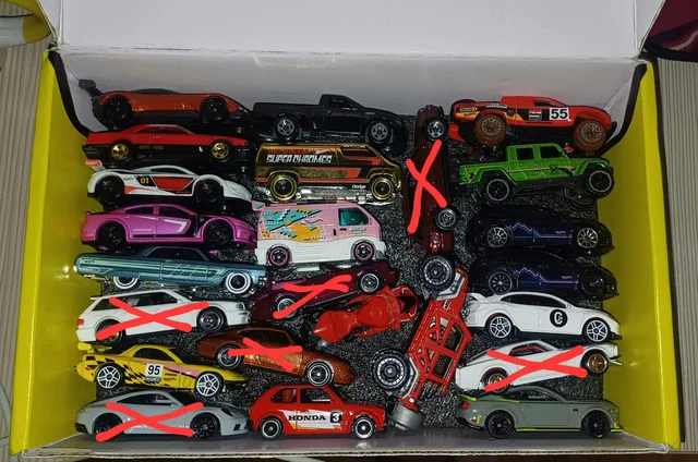 Продам модели Hot Wheels - Товары для рыбалки и активного отдыха в Чита