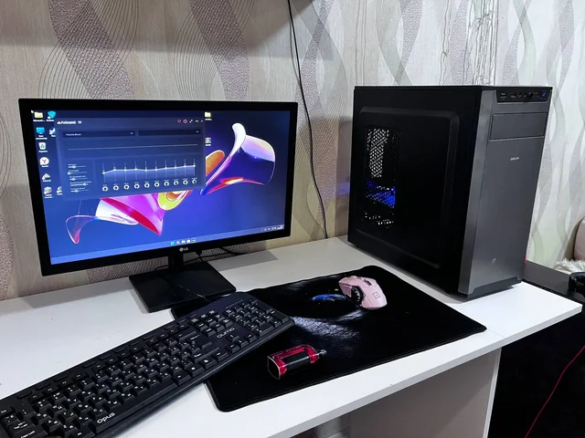 Игровой ПК в сборе с монитором - Портативные консоли в Чита