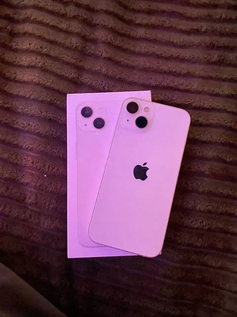 iPhone 13 128GB в идеальном состоянии - Портативные консоли в Чита