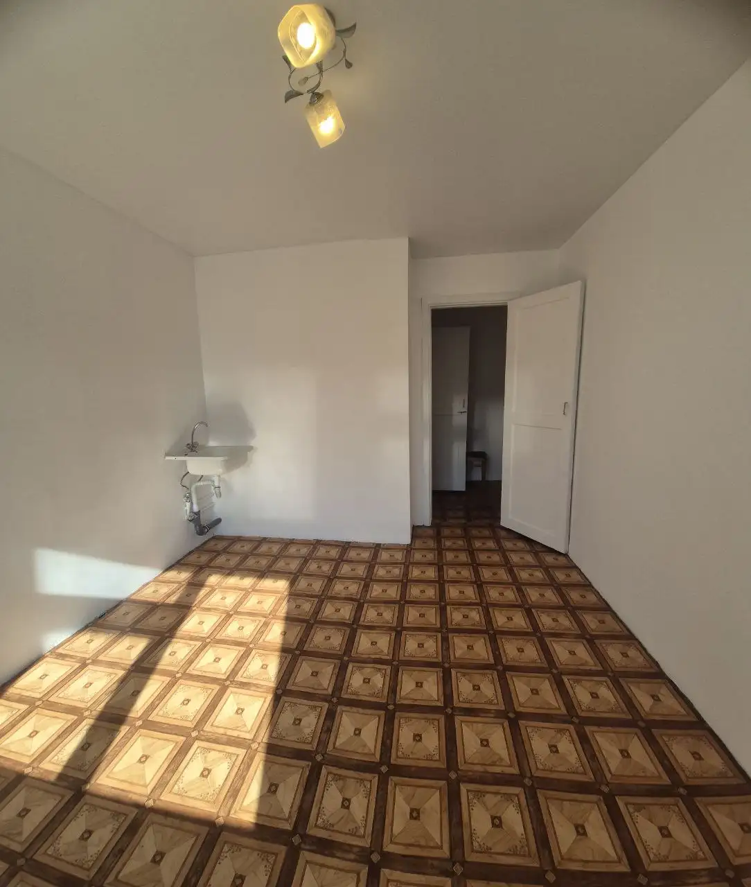 Продажа 2-комнатной квартиры в Жд районе на ул. Добролюбова - Квартиры (Недвижимость) в Улан-Удэ