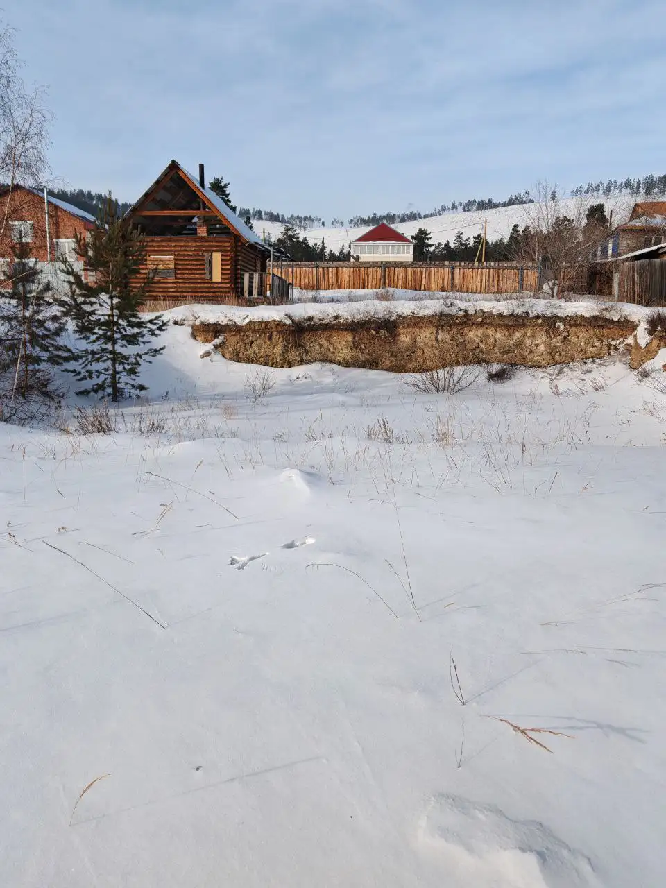 Продажа земельного участка с домом из оцилиндрованного бревна в п Восточный - Земельные участки (Недвижимость) в Улан-Удэ