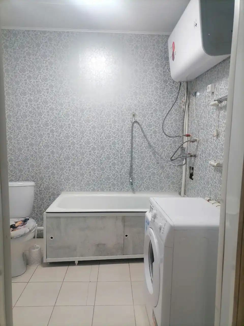 Продам теплый просторный дом с участком