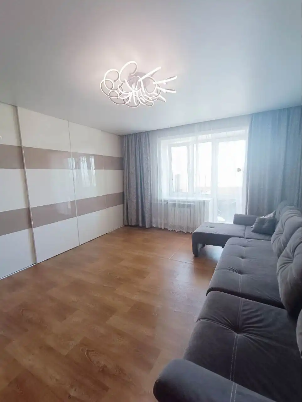 Продам 3-комнатную квартиру на Чертенкова 53 а