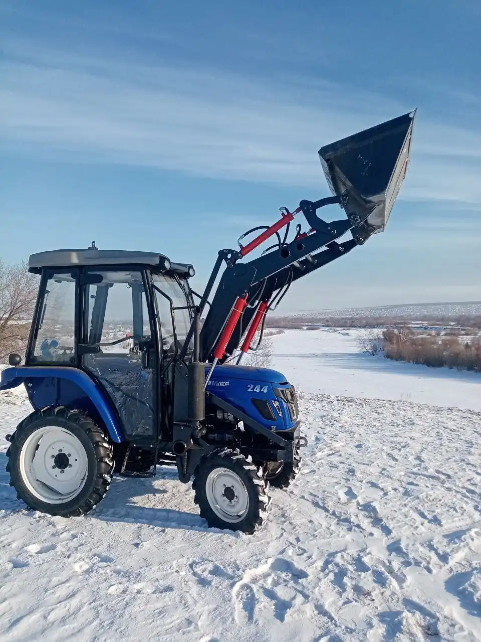 Продам трактор Чувашпиллер Т-244 с погрузчиком и отвалом - Сельхозтехника (Запчасти) в Кабанск