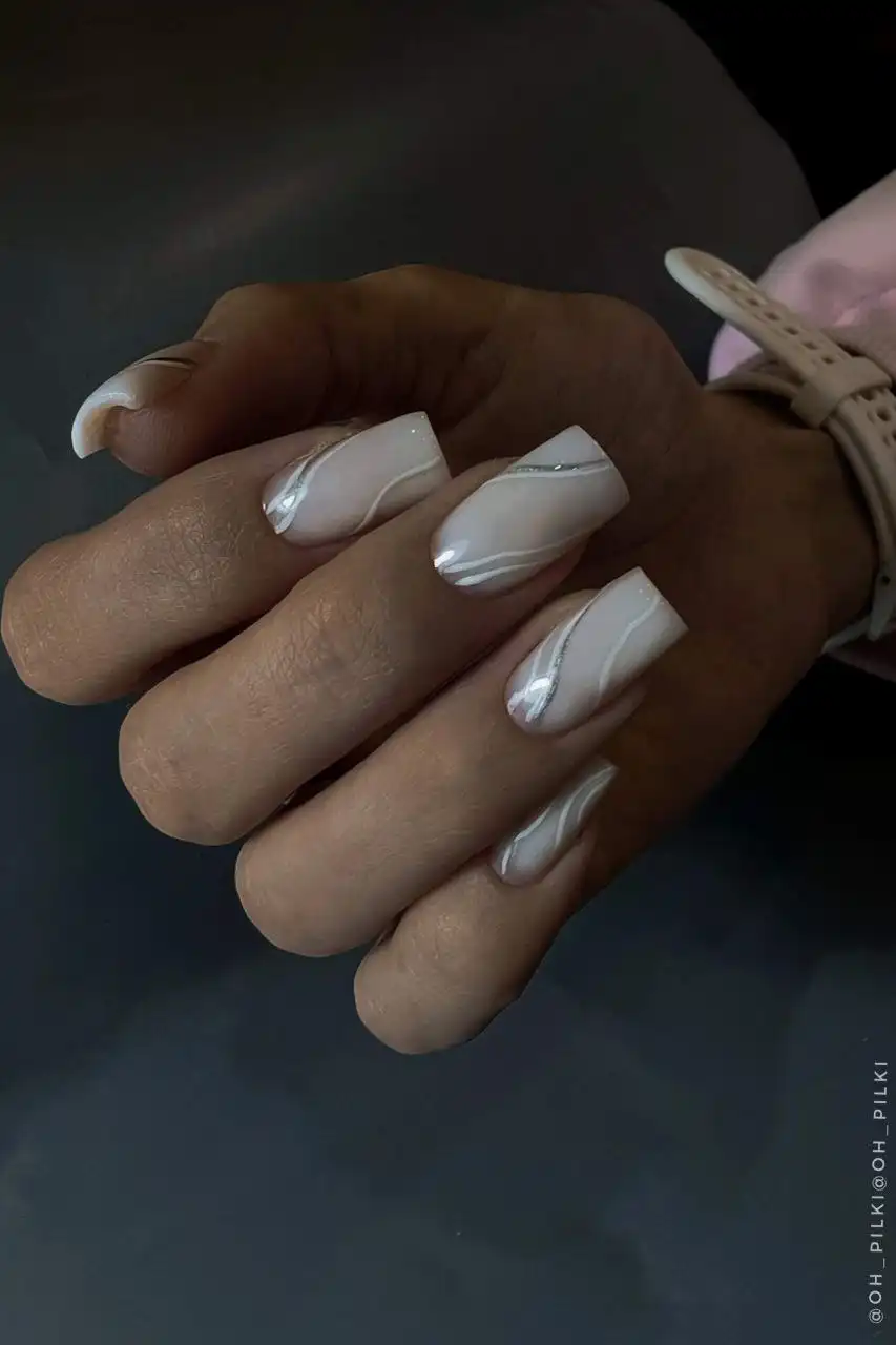 Маникюр с укреплением твёрдым гелем