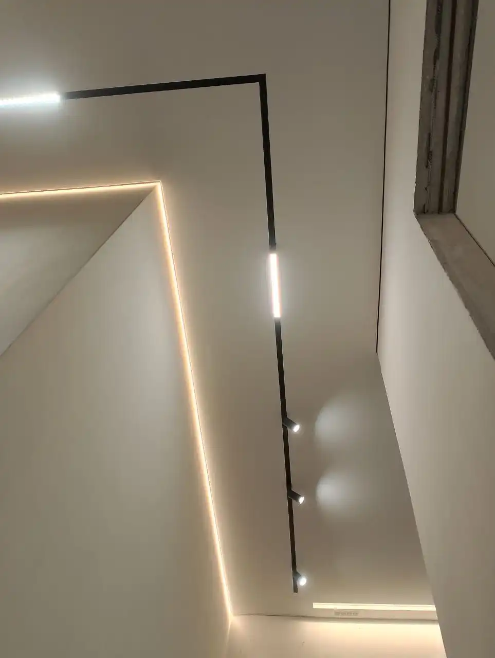 Натяжные потолки