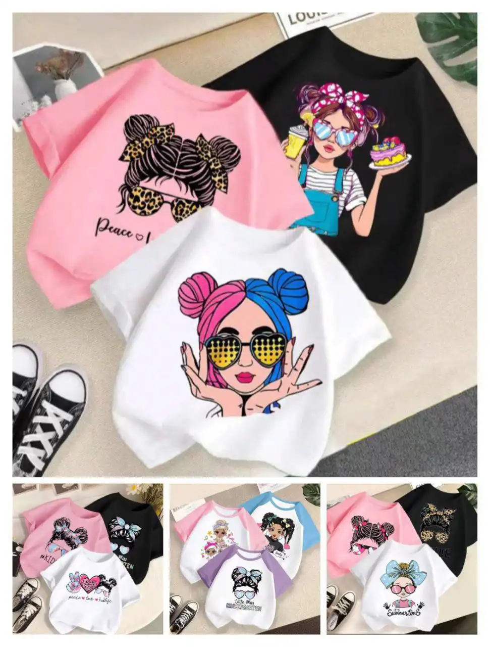 Набор детских футболок с подарком