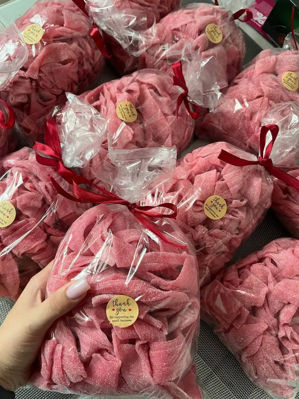 Мармелад кислые ленты со вкусом клубники Chupa Chups - Сладости (Хобби и отдых) в Краснодар