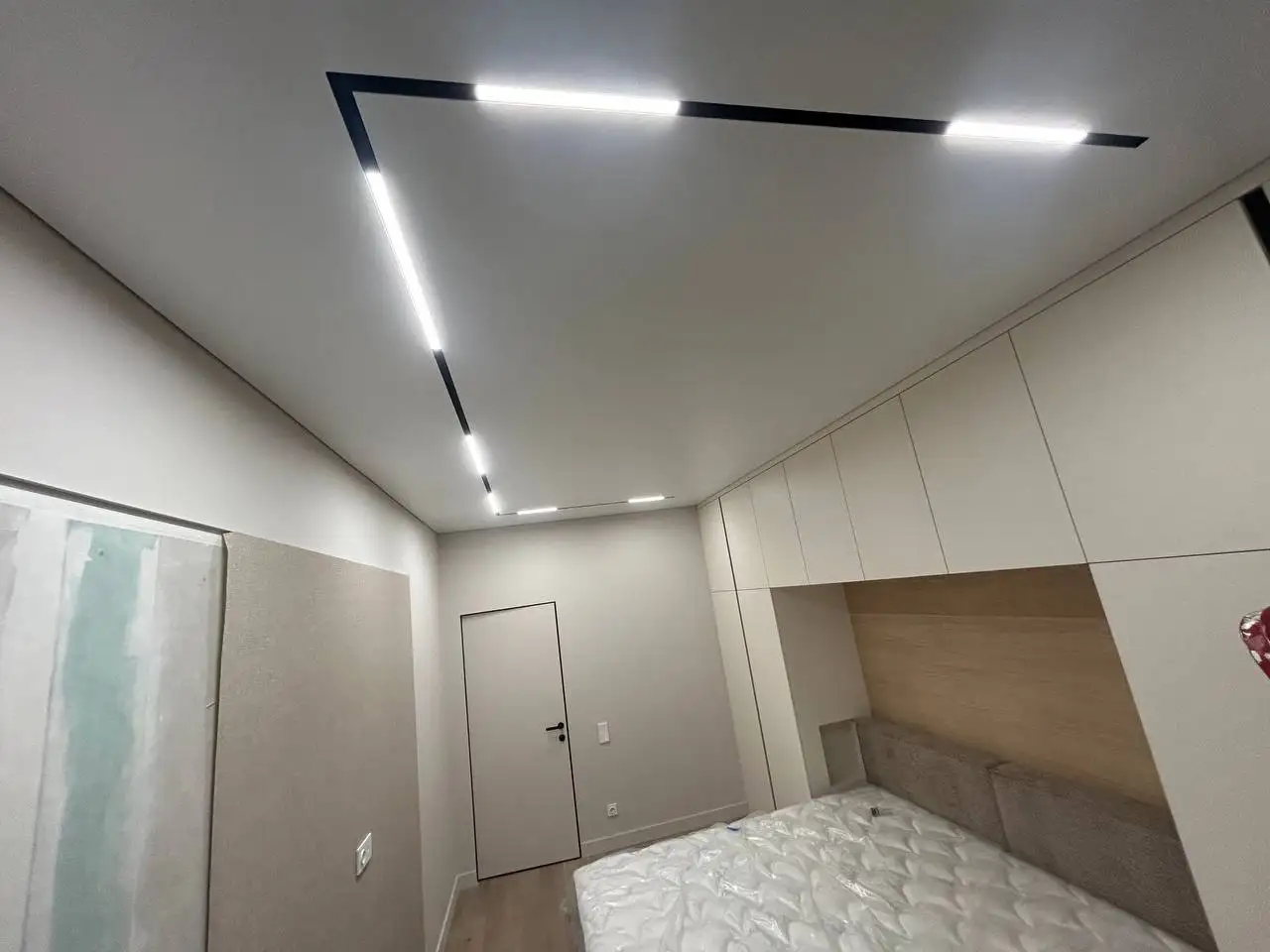 Установка натяжных потолков в Красноярске - Ремонт и отделка (Услуги) в Красноярск