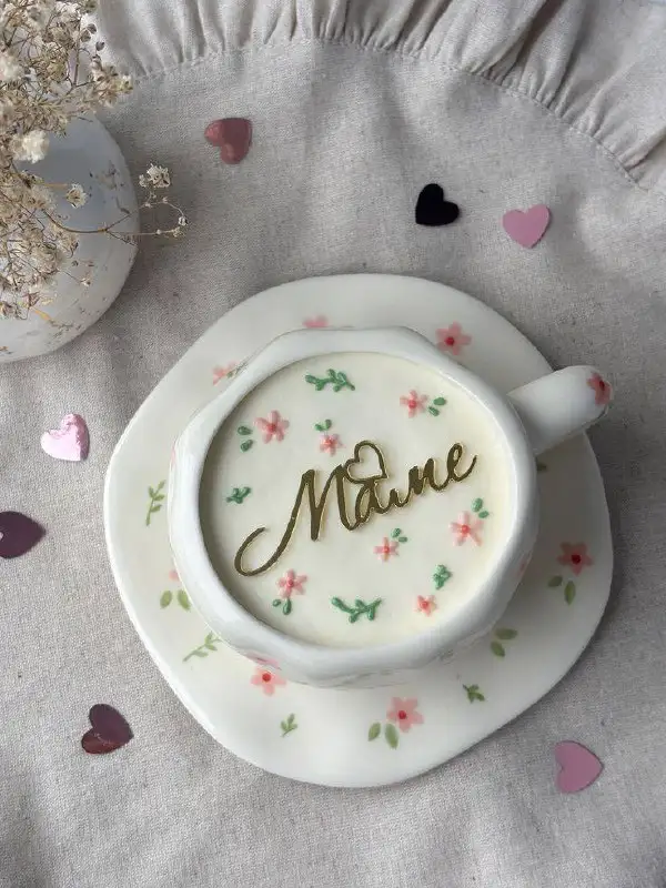 Бенто в кружечке к 8 марта с начинкой ваниль-малина или молочный ломтик - Кулинария (Услуги) в Красноярск