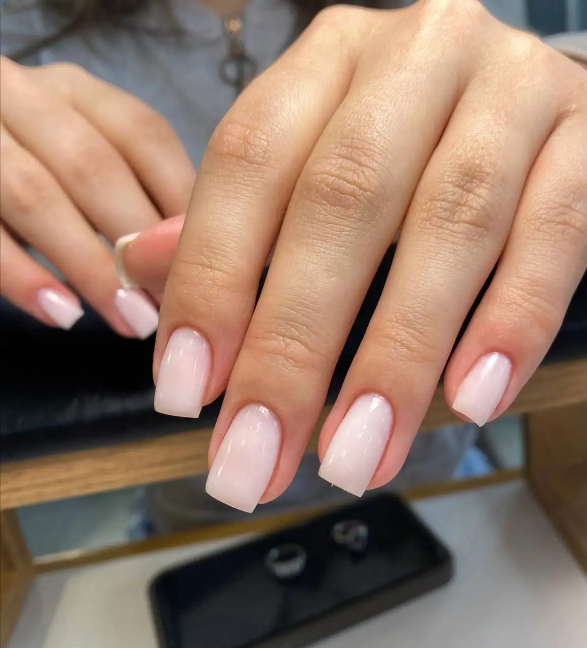 Маникюр от начинающего мастера в студии Nail la belle - Маникюр (Услуги) в Красноярск