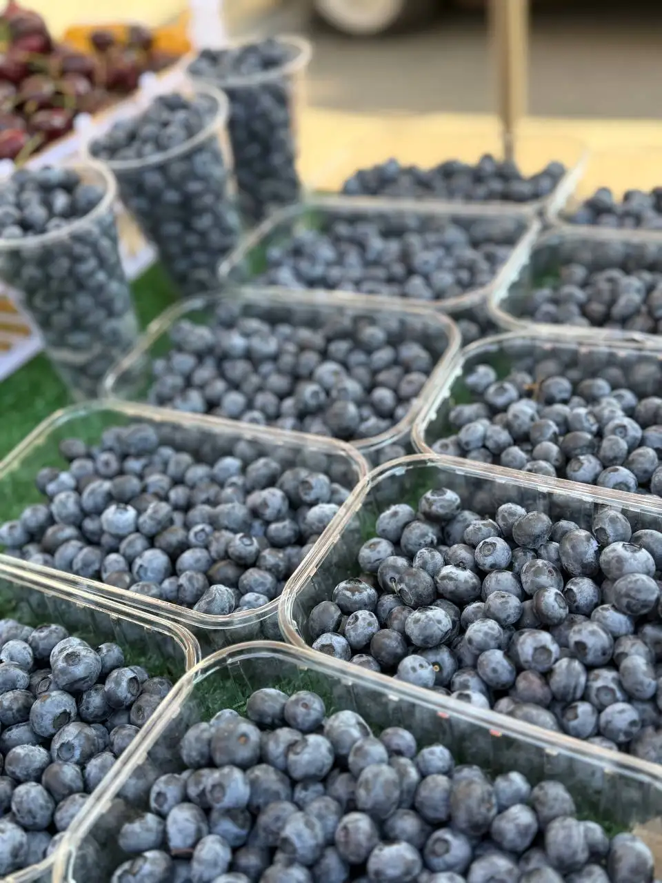 Продажа ягод и фруктов - Продукты в Красноярск