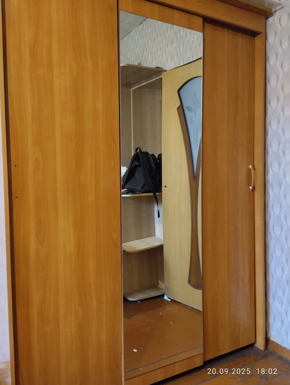 Продам шкаф-купе