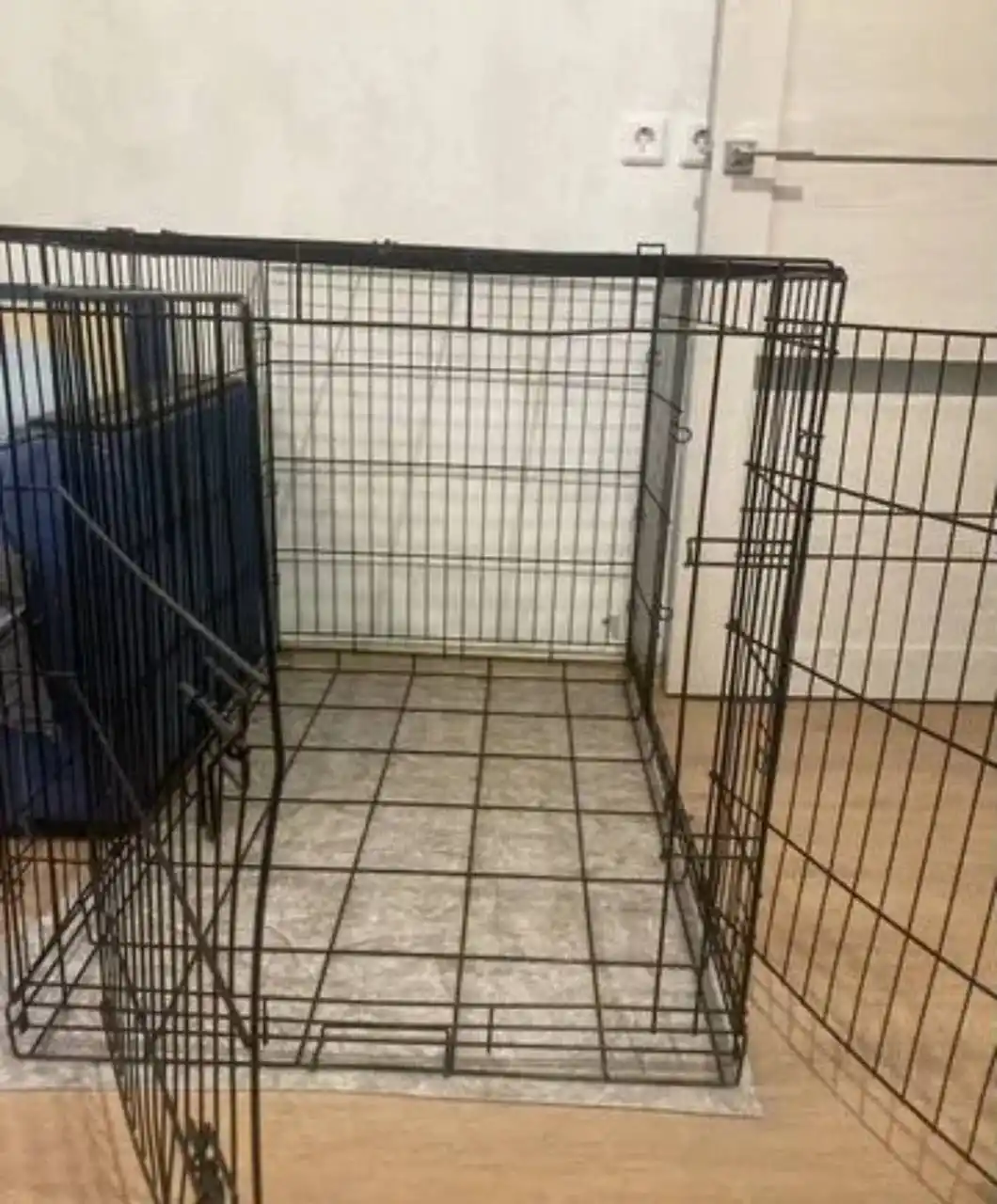 Клетка для собак и плазма Samsung