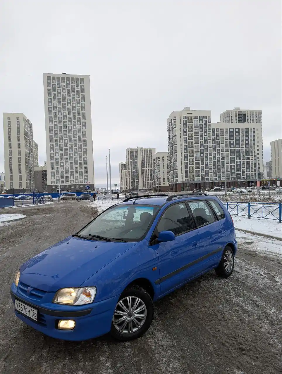 Mitsubishi Space Star 1999 года