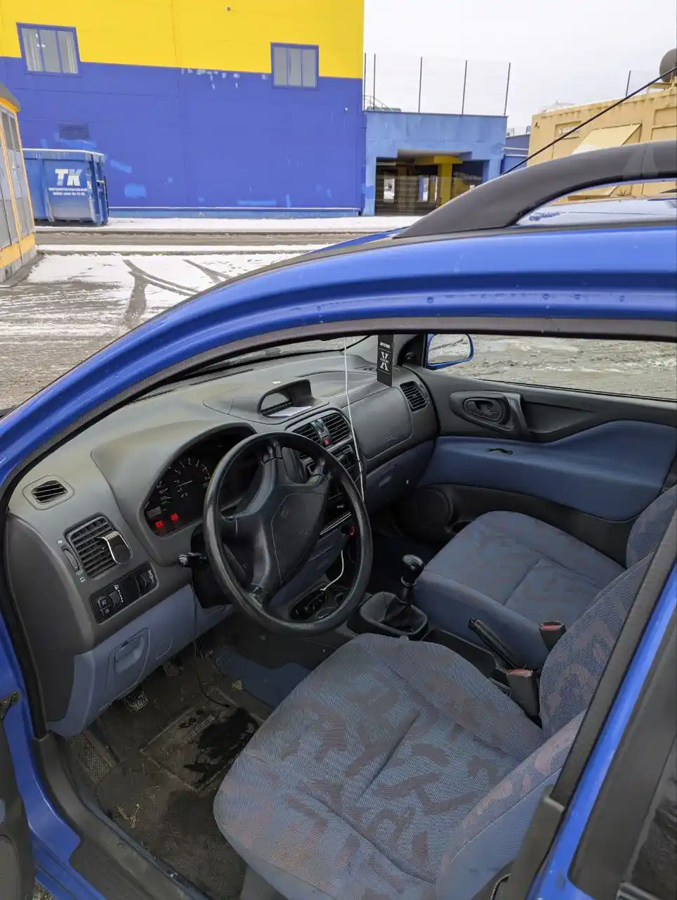 Mitsubishi Space Star 1999 года